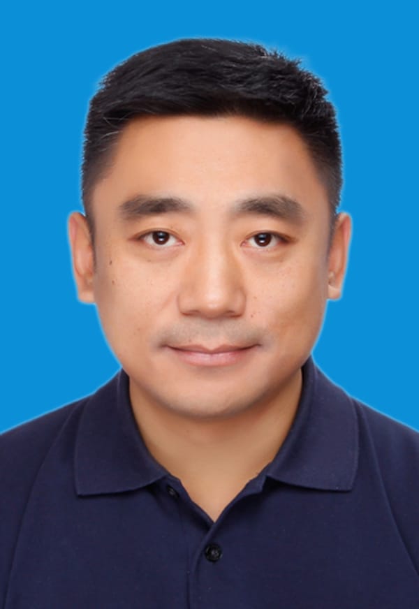 国家一级美术师王倩