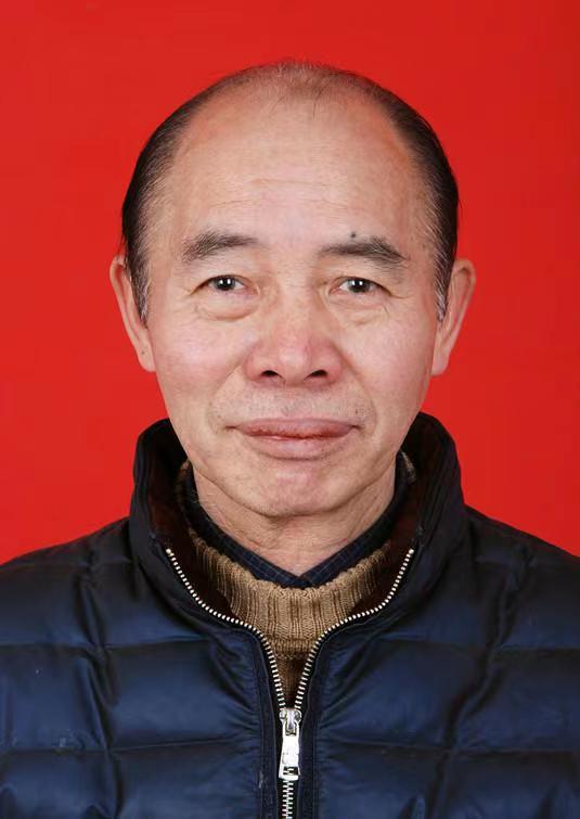 陈佼荣