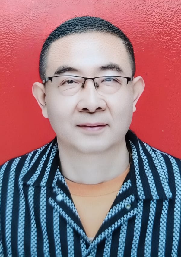 国家一级美术师陈起翔