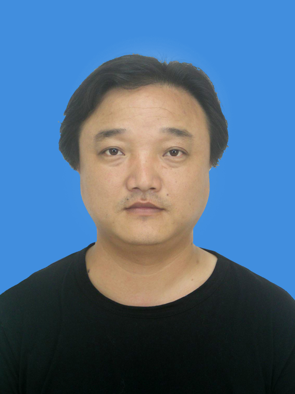 国家高级工艺美术师刘东